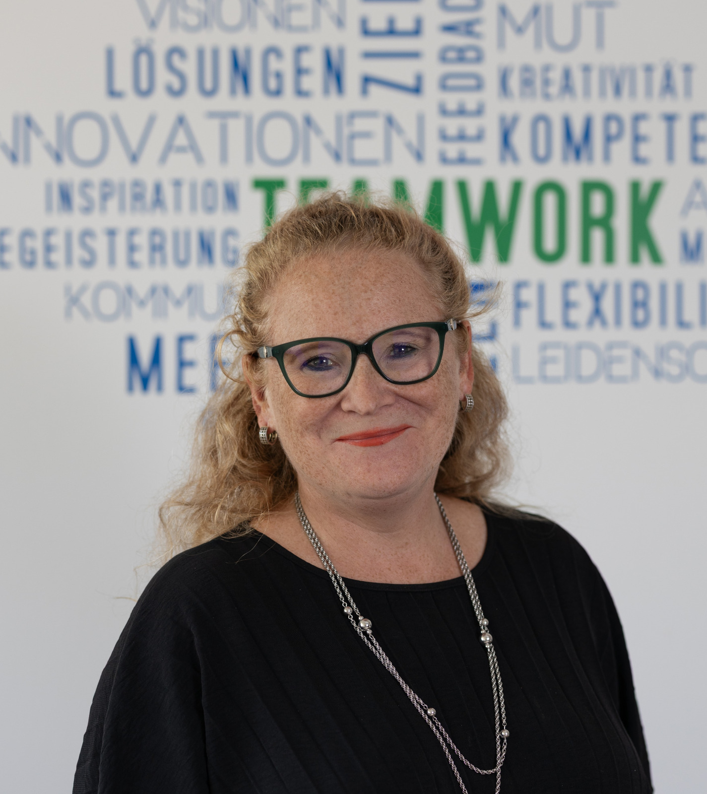 Frau Dr. Renner-Kasper